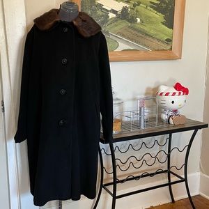 J.J. O’Donnell Vintage 60s Pure Cashmere Fur Collar Mod Straight Sheath Coat